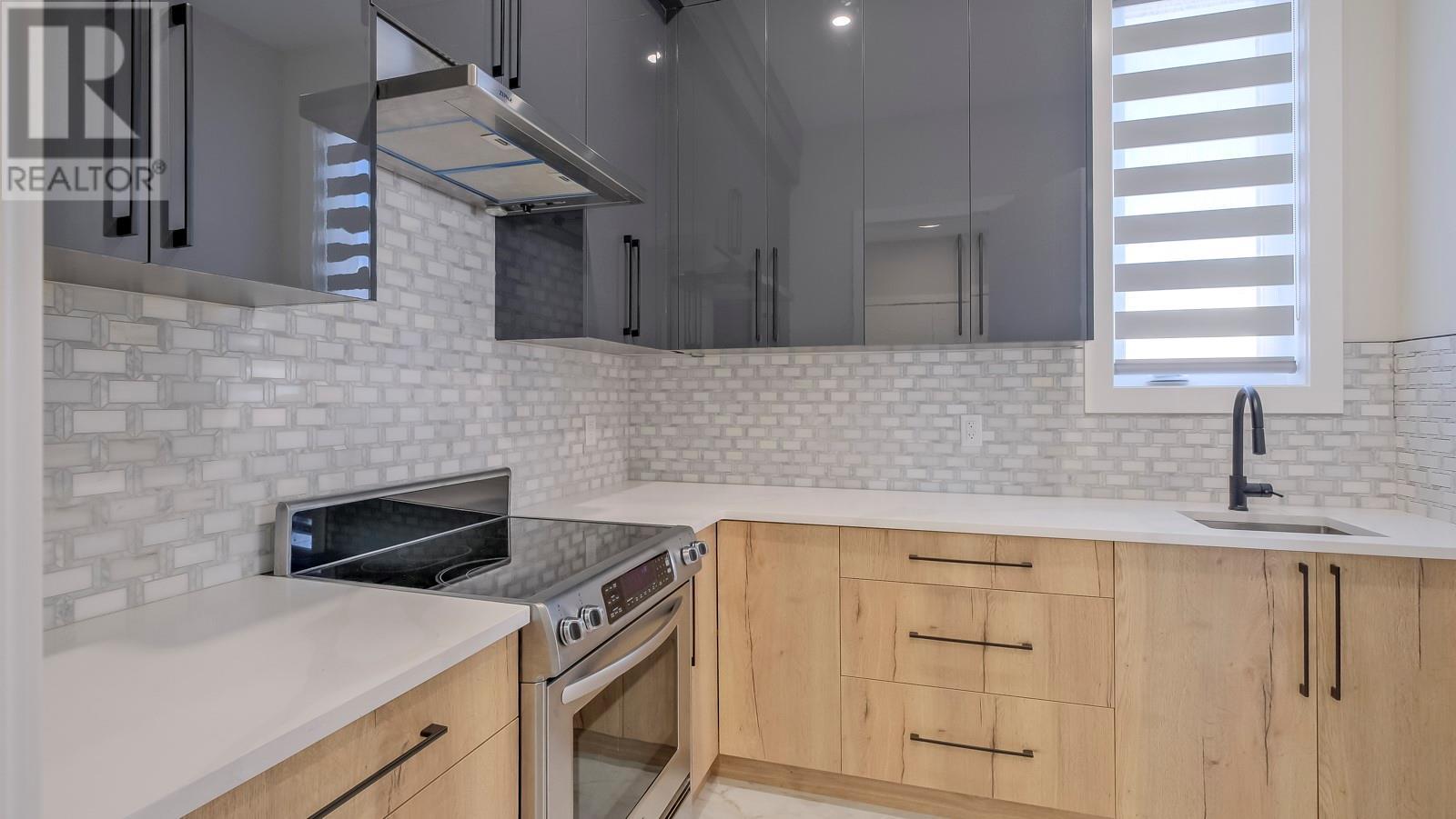 937 Royal Troon Lane, Kelowna, British Columbia  V1P 0A3 - Photo 12 - 10344309