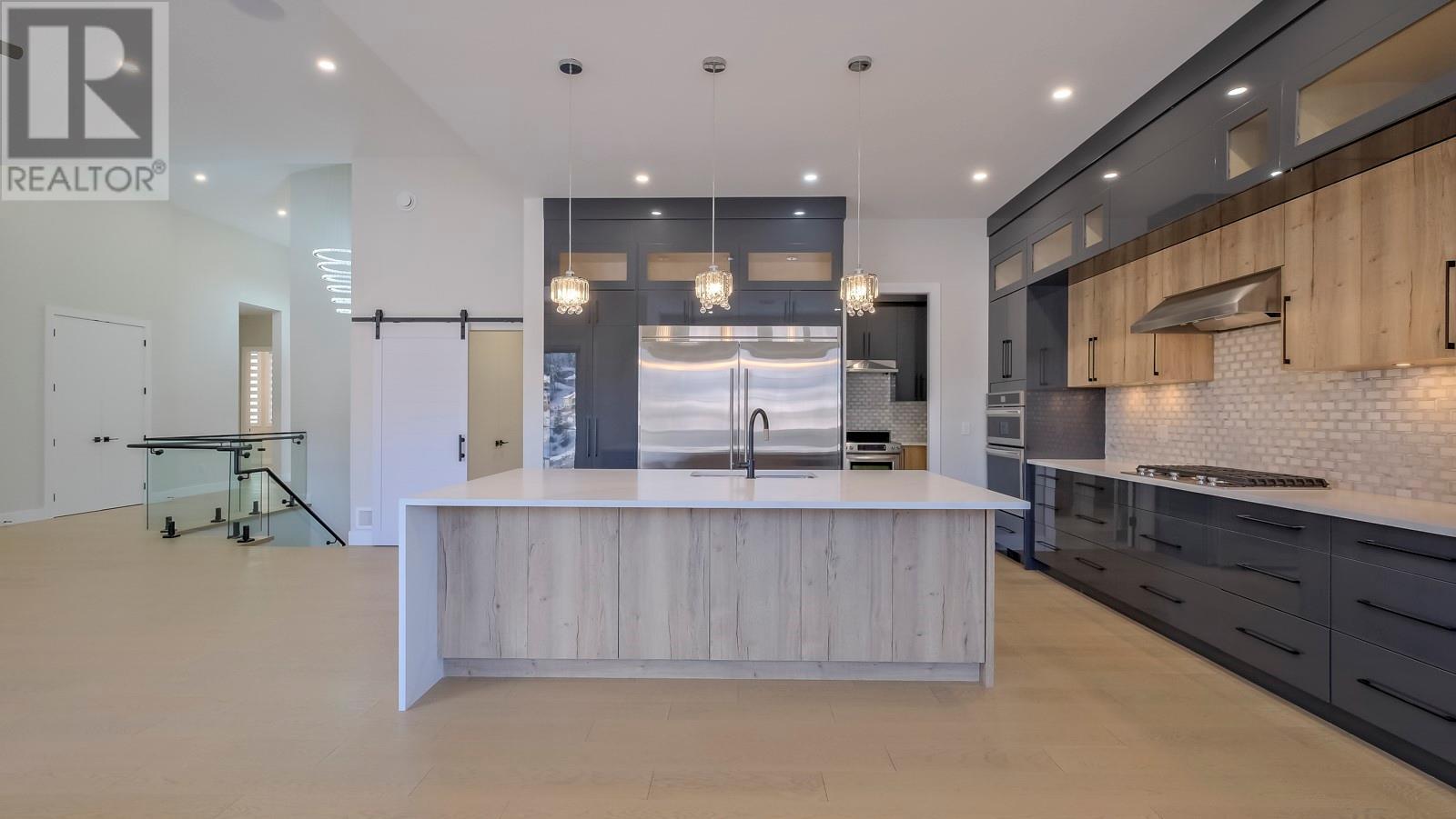 Property at 937 Royal Troon Lane image 3