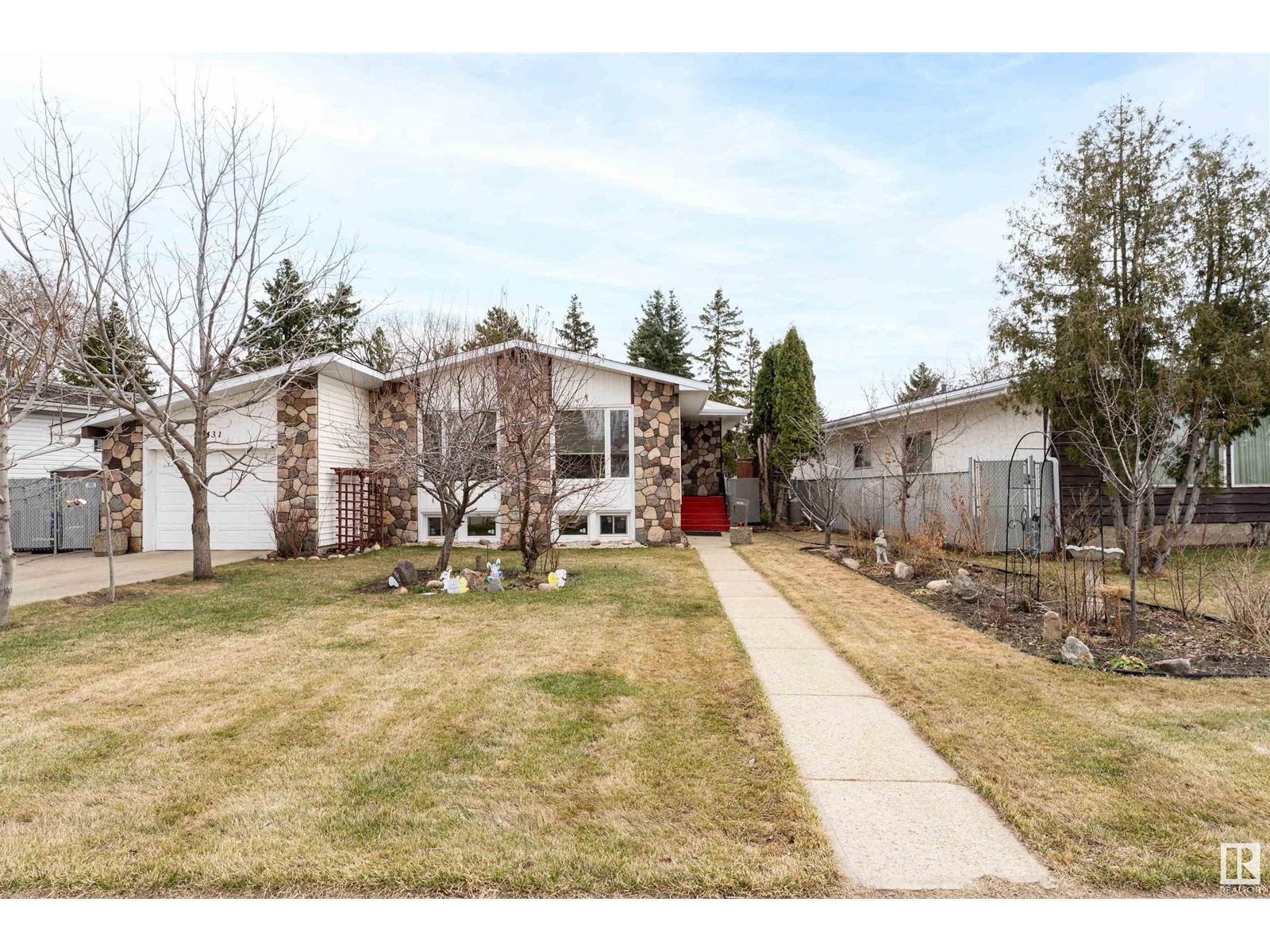 3431 86 St Nw, Edmonton, Alberta  T6K 0H5 - Photo 2 - E4434627