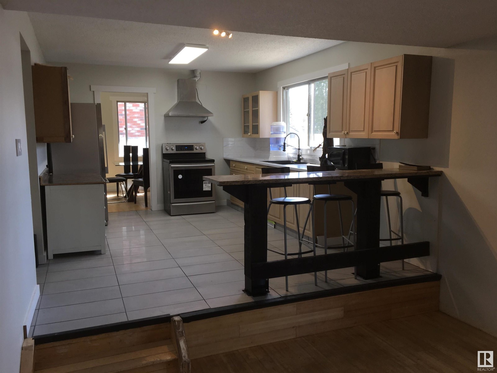Property at 3803 132 AV NW image 2