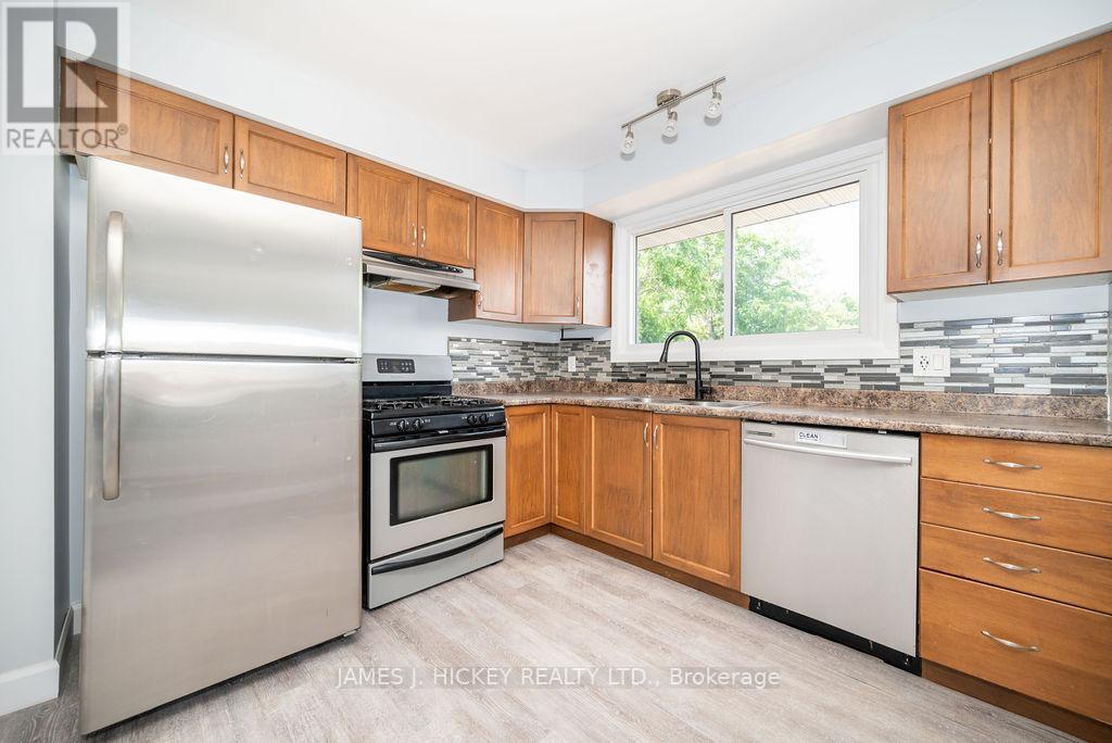 140 Cecelia Street, Pembroke, Ontario  K8A 1R6 - Photo 3 - X12126054
