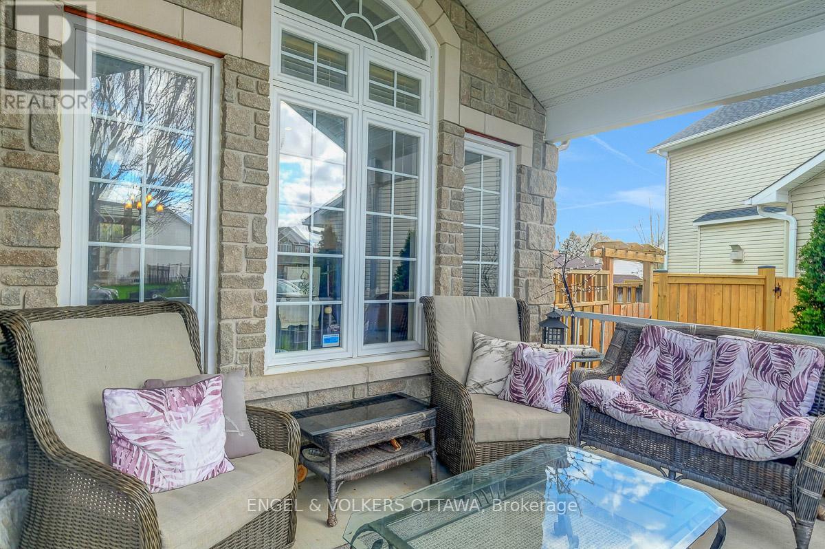 59 Frontenac Boulevard, Russell, Ontario  K0A 1W0 - Photo 4 - X12126012