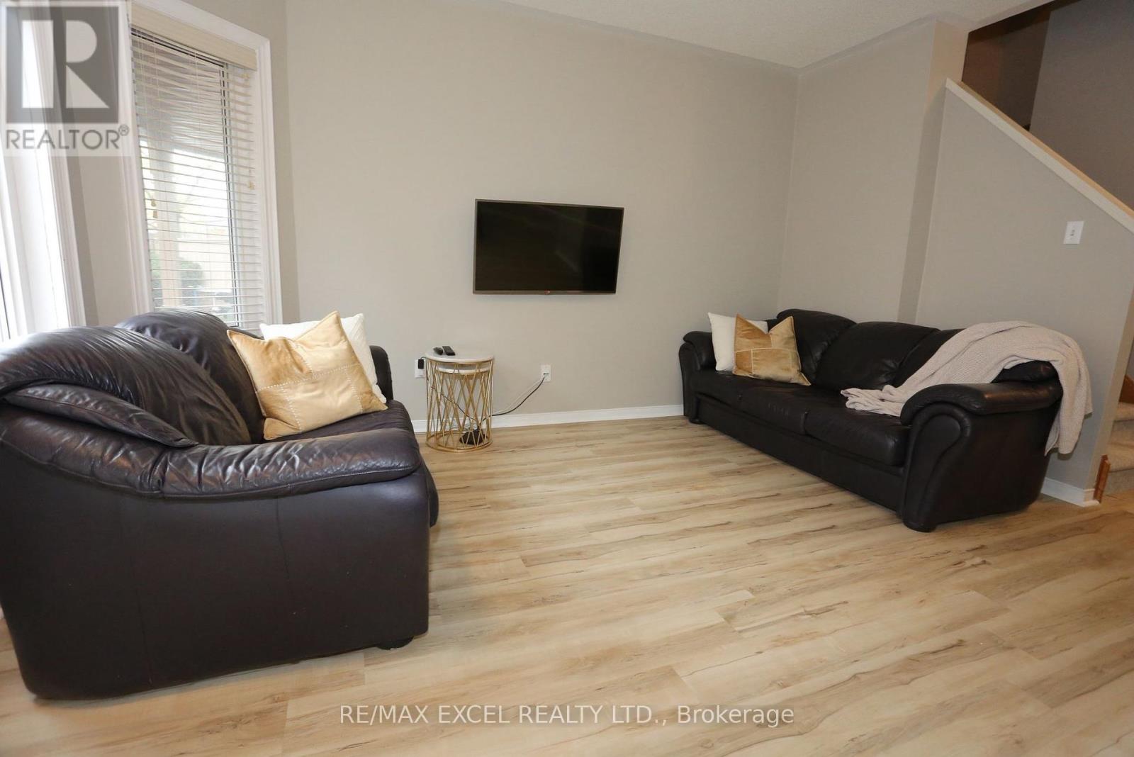 Property at 37 - 735 NEW WESTMINSTER DRIVE image 4