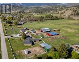 8134 River Road, oliver, British Columbia