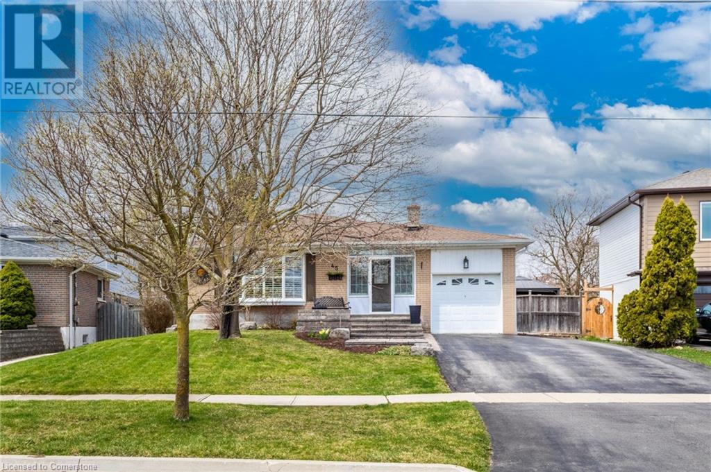 Property at 45 STOCKMAN Crescent image 2