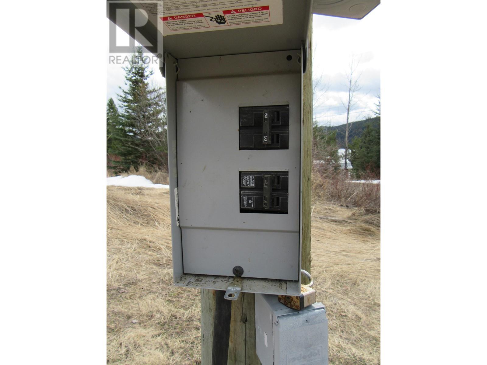 8559 Tranquille Road, Bridge Lake, British Columbia  V0K 1X2 - Photo 30 - R2987708
