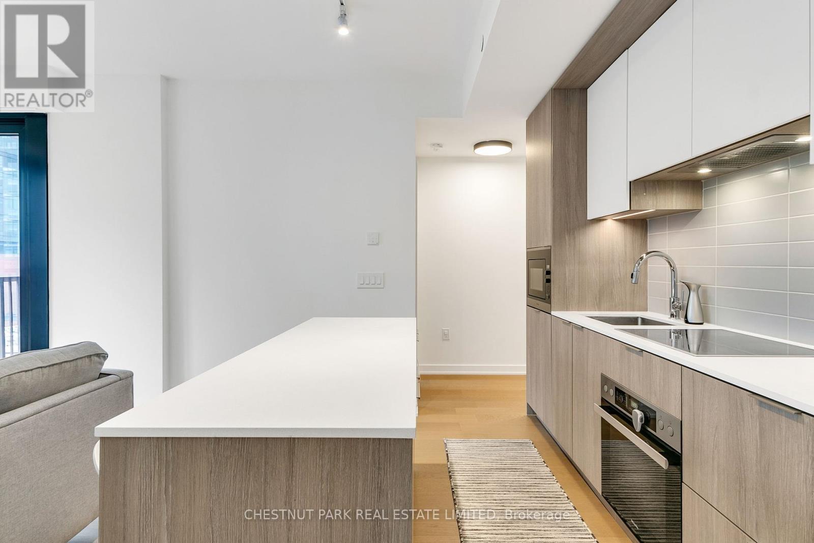 608 - 123 Portland Street, Toronto (Waterfront Communities), Ontario  M5V 0V9 - Photo 17 - C12126060