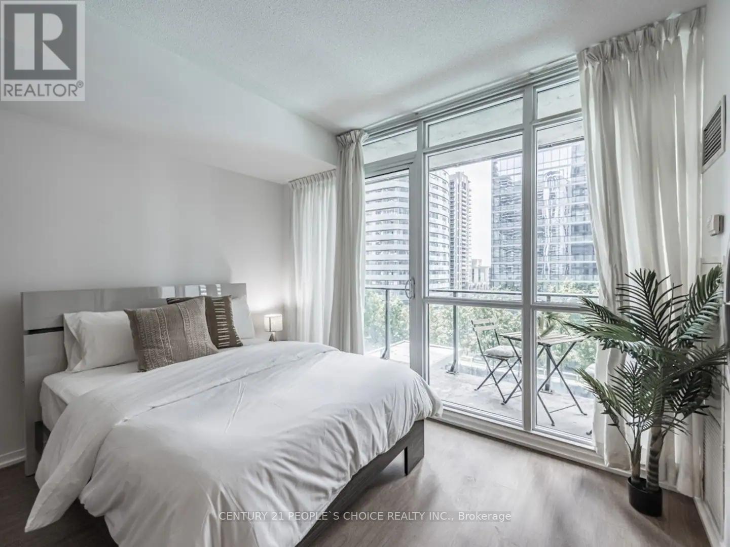 1203 - 65 Bremner Boulevard, Toronto (Waterfront Communities), Ontario  M5J 0A7 - Photo 11 - C12126069