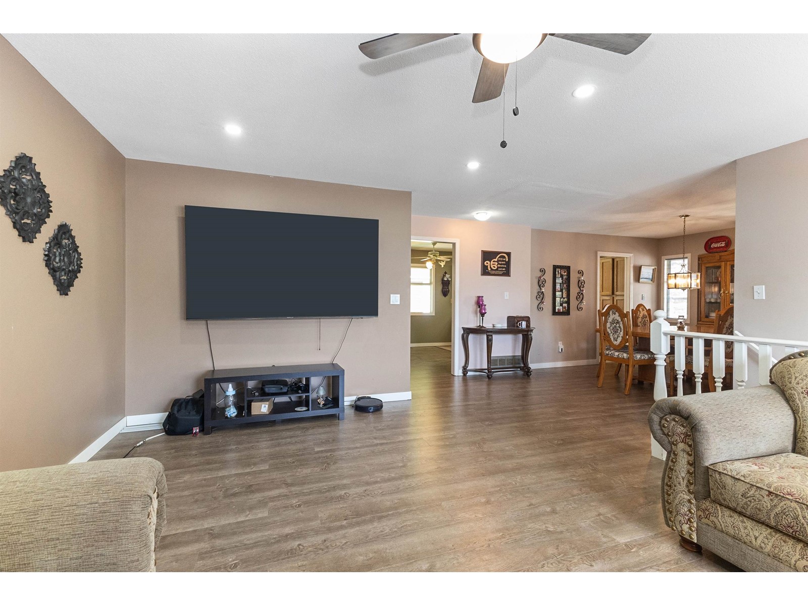34847 Gleneagles Place, Abbotsford, British Columbia  V2S 7G5 - Photo 8 - R2998046