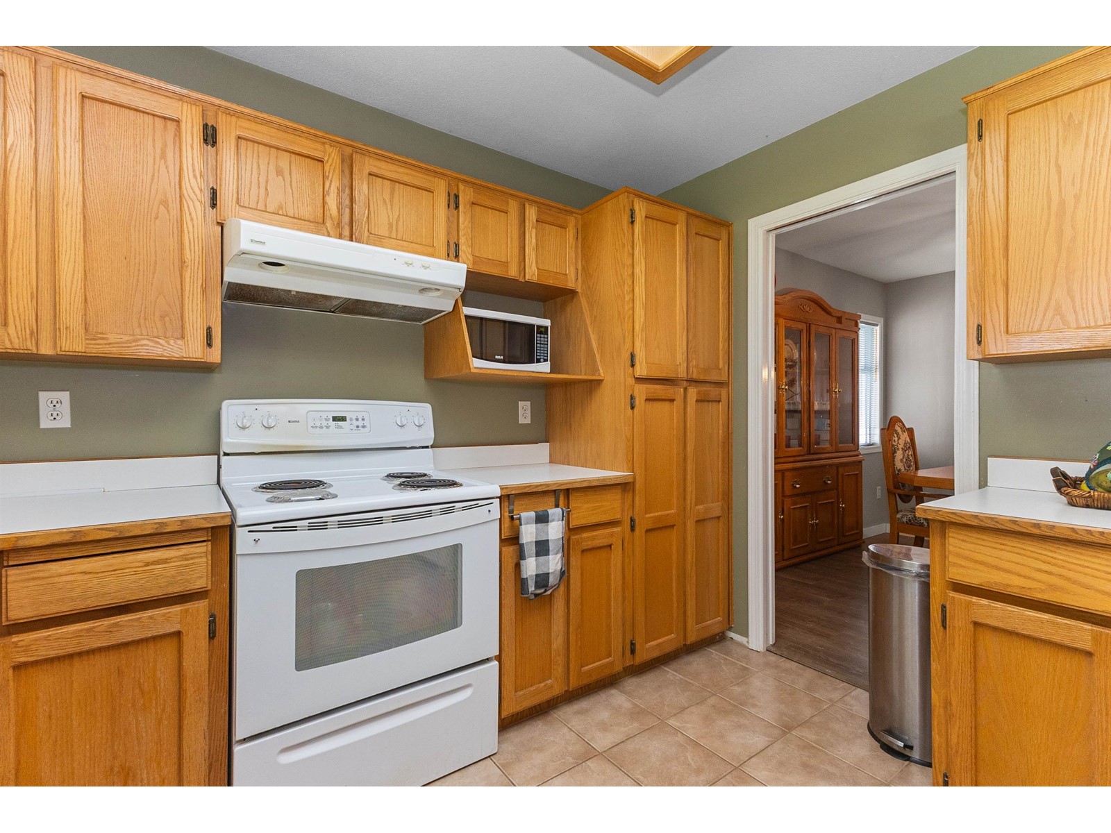 34847 Gleneagles Place, Abbotsford, British Columbia  V2S 7G5 - Photo 13 - R2998046
