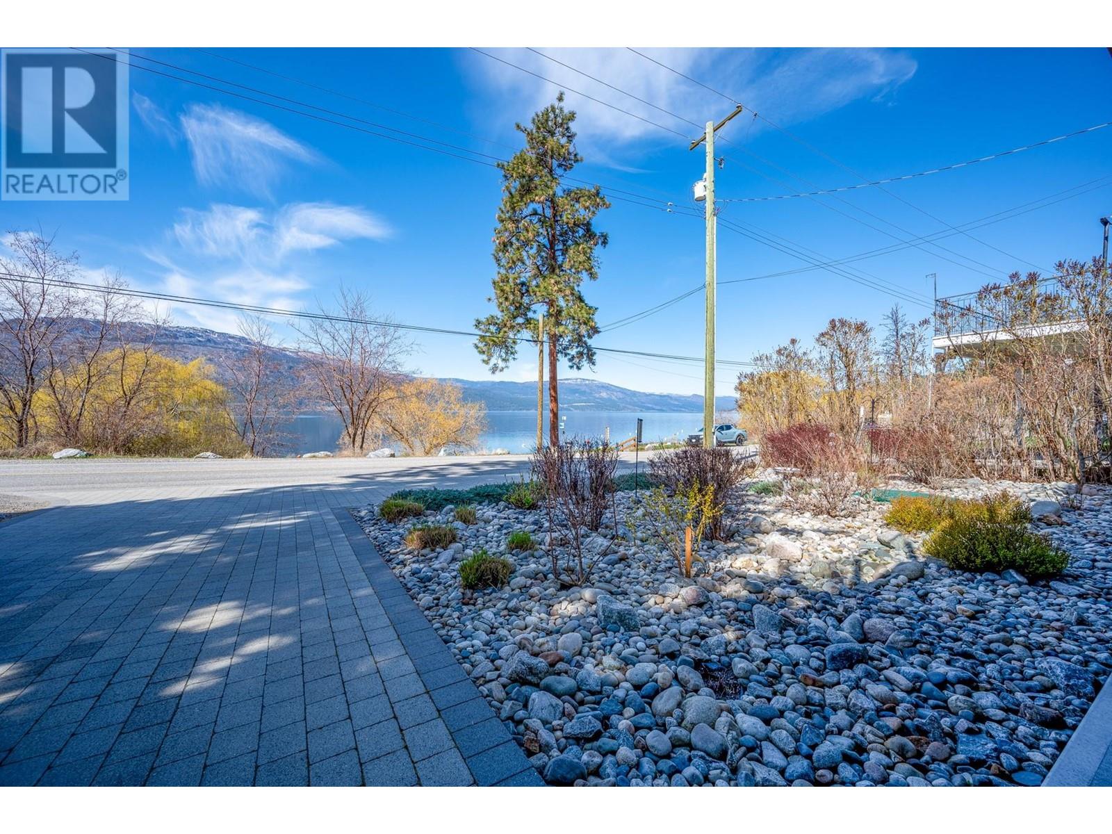 11537 Okanagan Centre Road W, Lake Country, British Columbia  V4V 2H2 - Photo 3 - 10342505