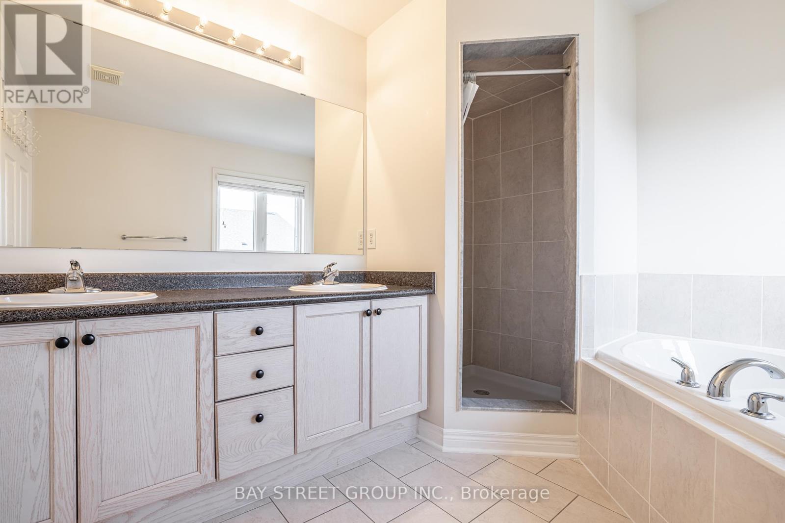 27 Primont Drive, Richmond Hill, Ontario  L4S 2V5 - Photo 20 - N12126019