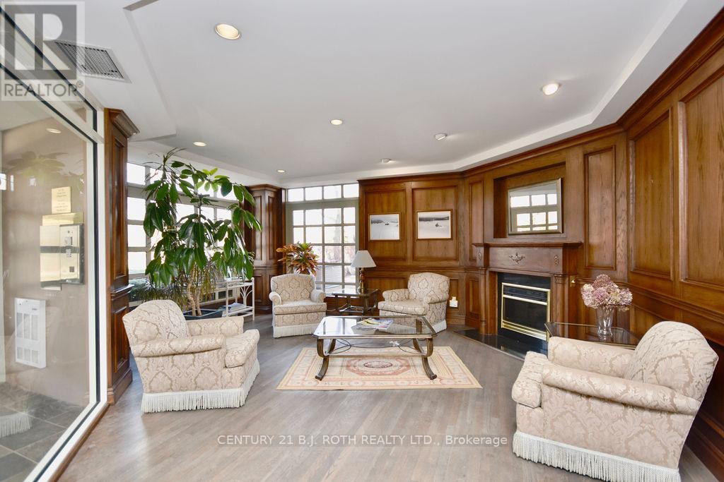 304 - 16 Raglan Street, Collingwood, Ontario  L9Y 4Y2 - Photo 4 - S12126022