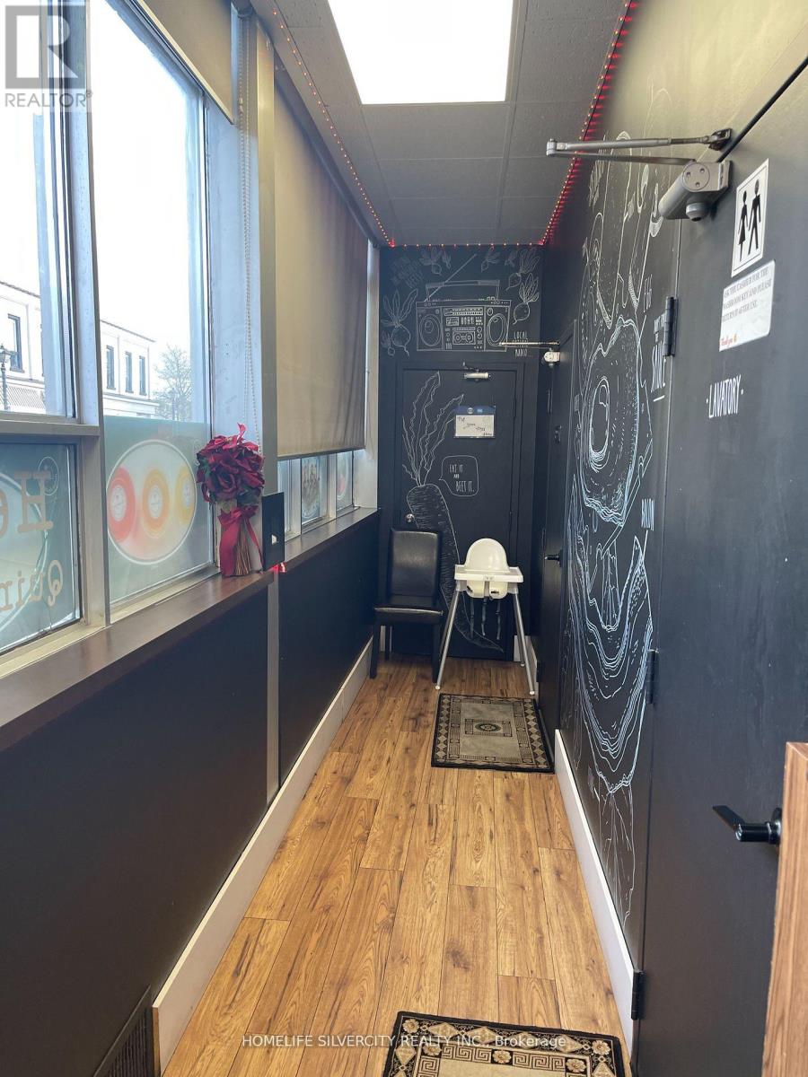 69 Main Street, Cambridge, Ontario  N1R 1V6 - Photo 11 - X12126029