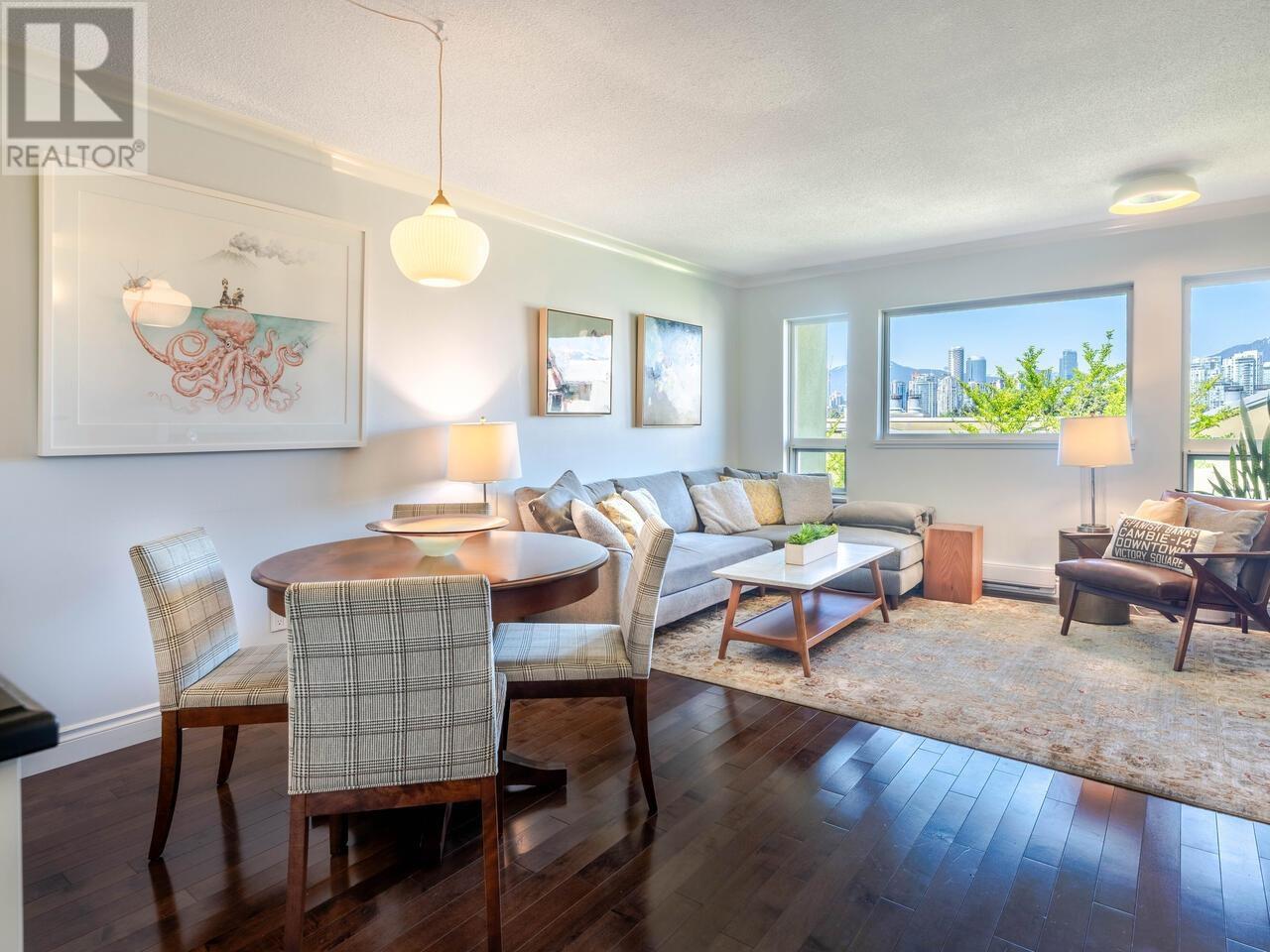 15 795 W 8th Avenue, Vancouver, British Columbia  V5Z 1C9 - Photo 2 - R2998584