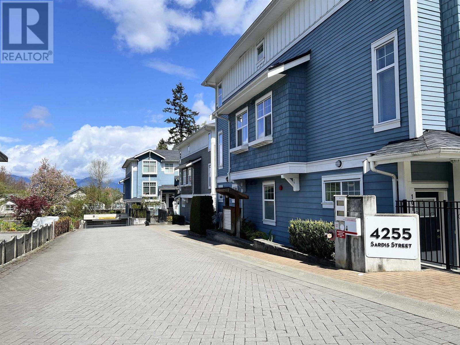 116 4255 SARDIS STREET, Burnaby, British Columbia