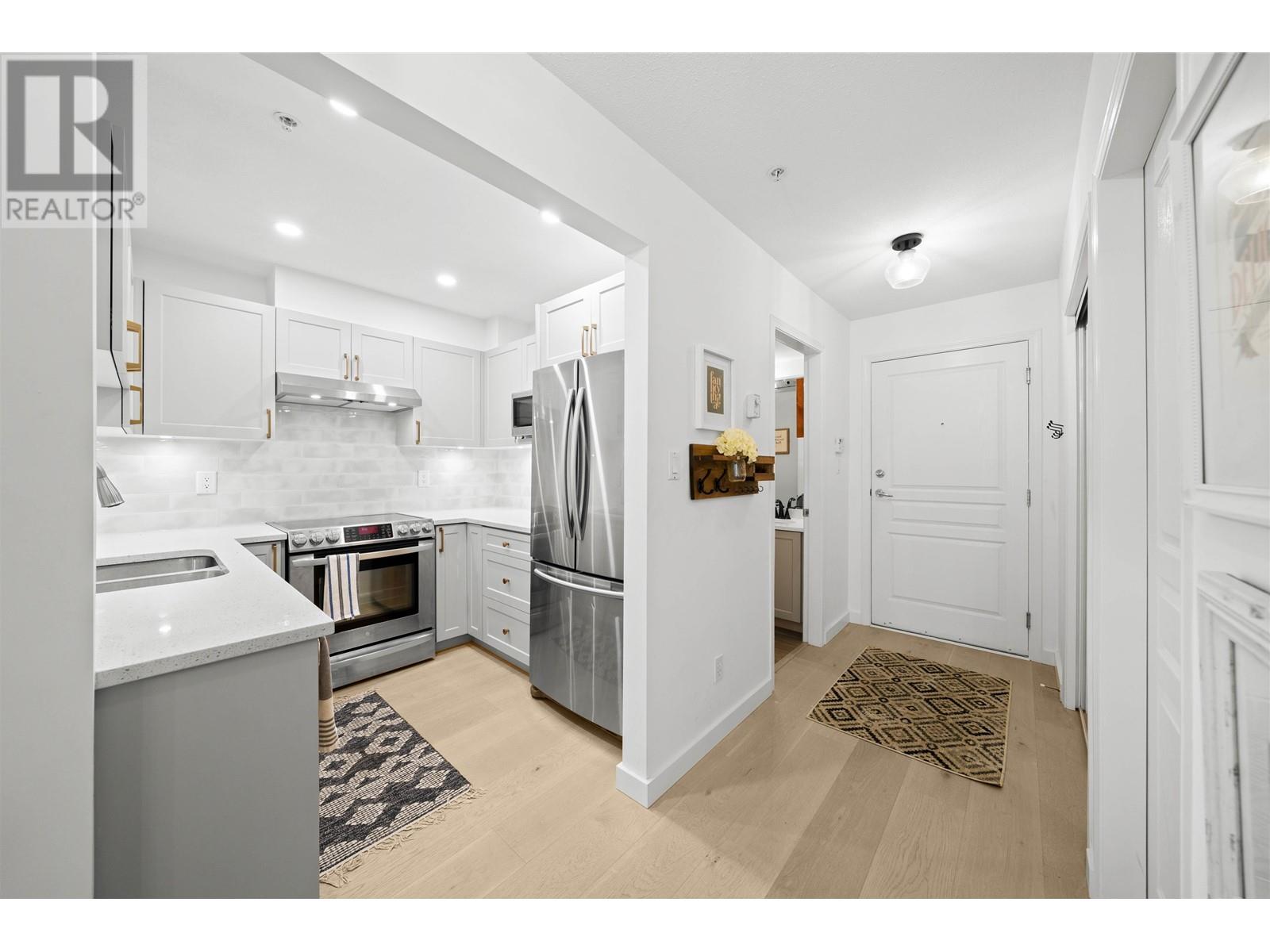 202 3333 W 4TH AVENUE, Vancouver, British Columbia