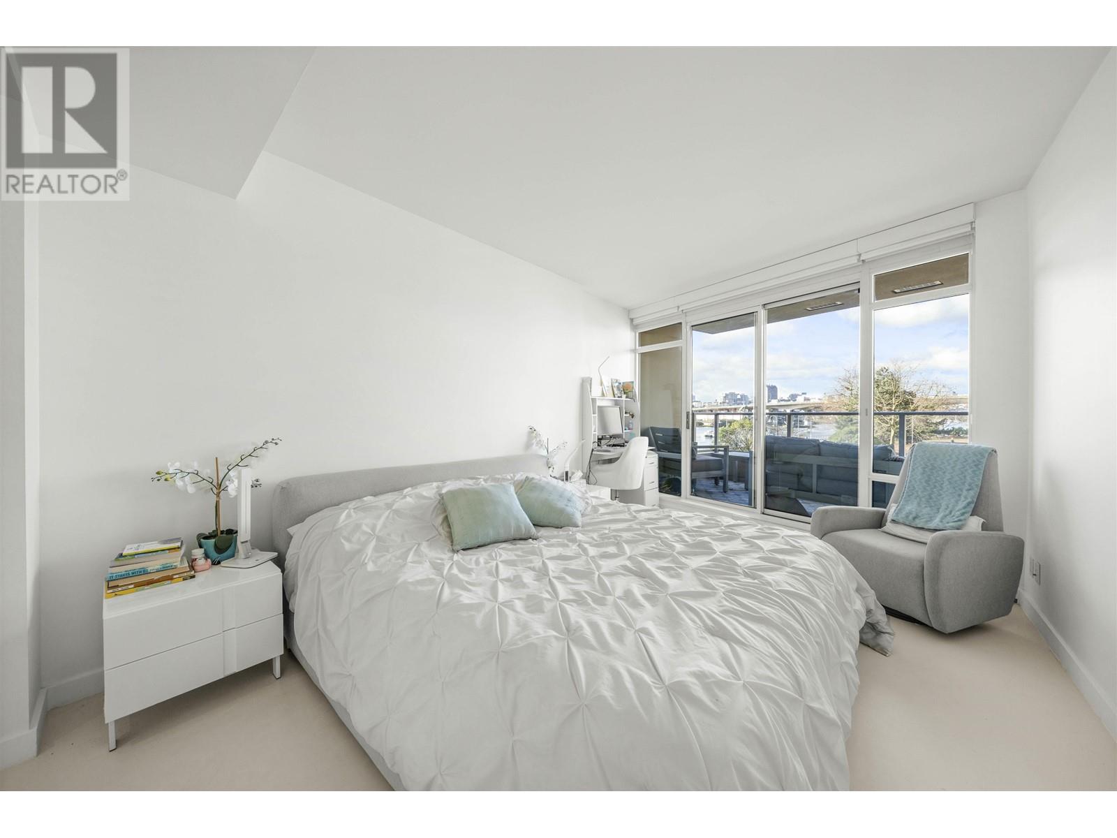 106 8 Smithe Mews, Vancouver, British Columbia  V6B 0A5 - Photo 24 - R2998612