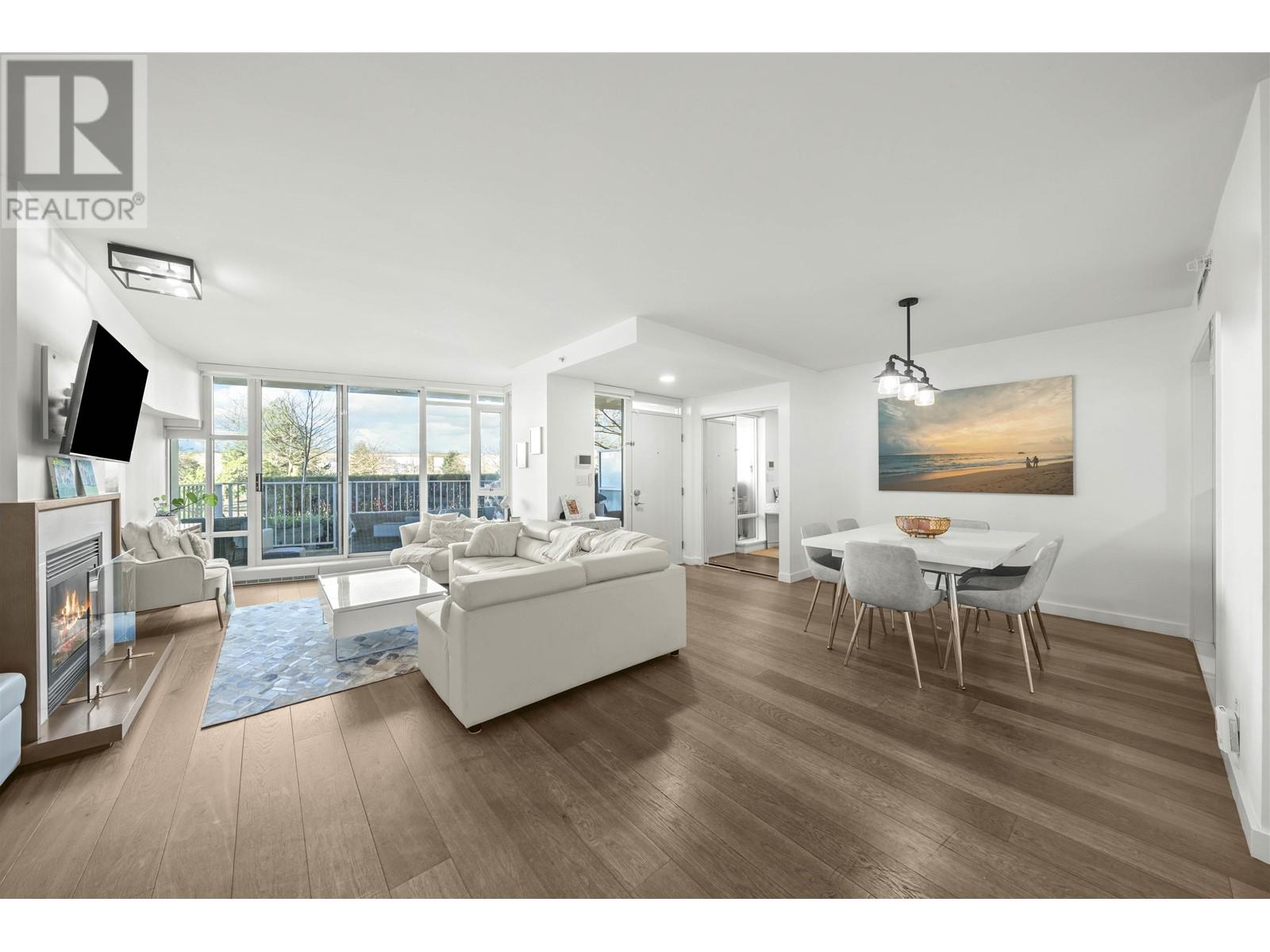 106 8 Smithe Mews, Vancouver, British Columbia  V6B 0A5 - Photo 6 - R2998612