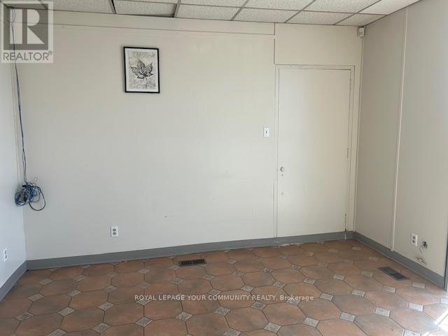 1 - 12 Golden Gate Court, Toronto, Ontario  M1P 3A5 - Photo 4 - E12121462