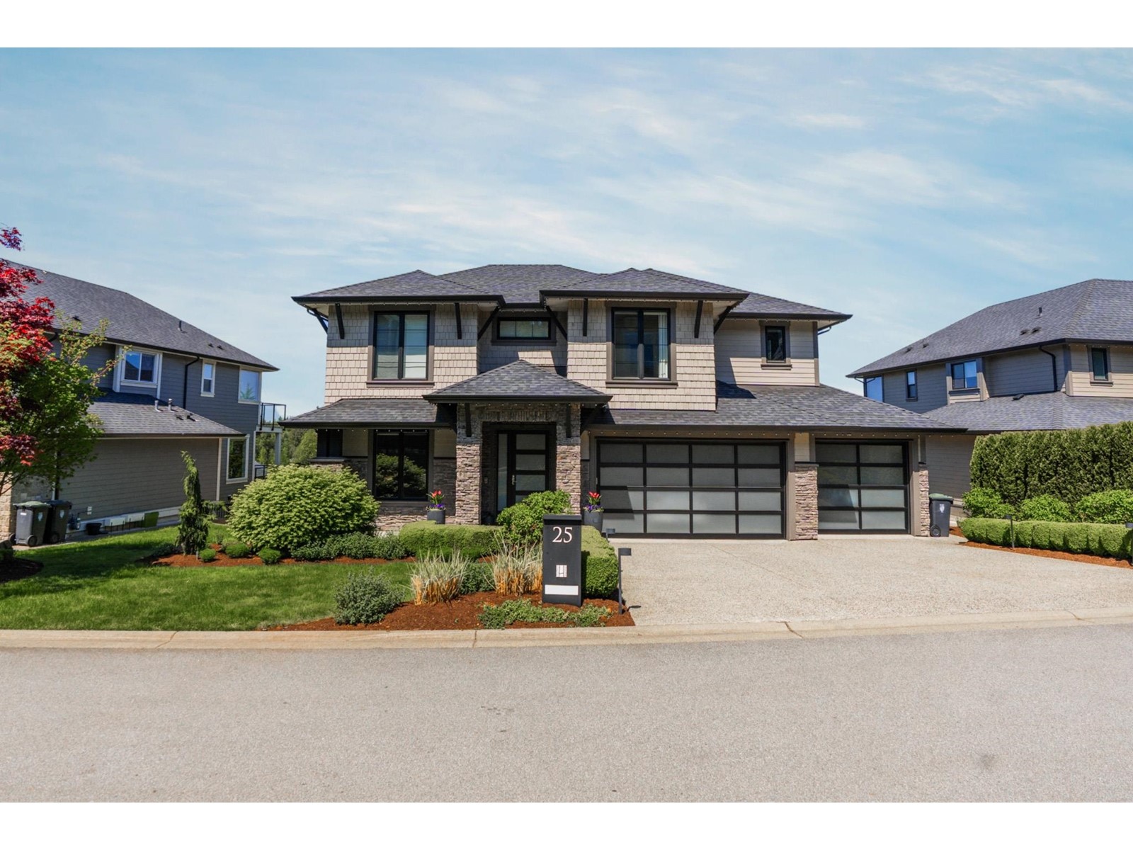 Property at 25 24455 61 AVENUE image 2