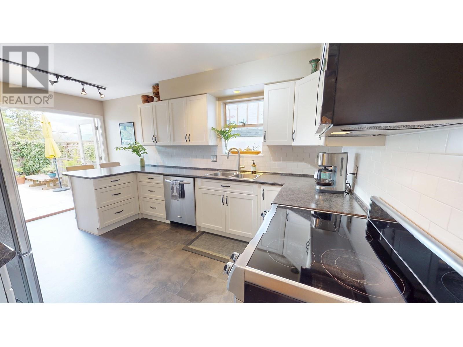 483 E 31st Avenue, Vancouver, British Columbia  V5V 2W6 - Photo 7 - R2997974