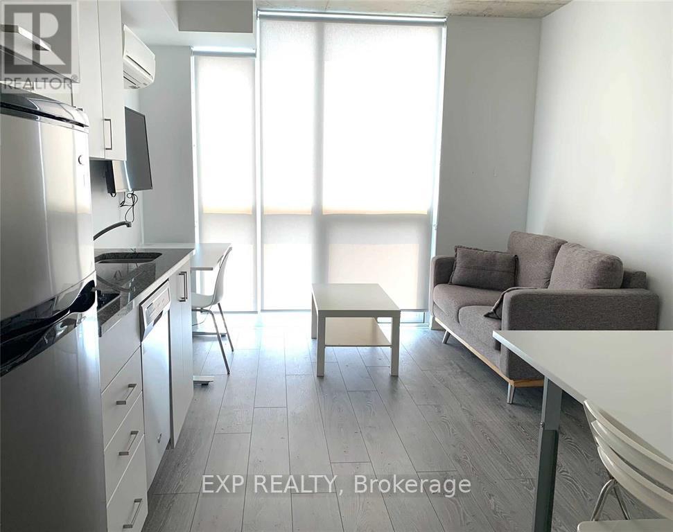 Property at 739 - 1900 SIMCOE STREET N image 2