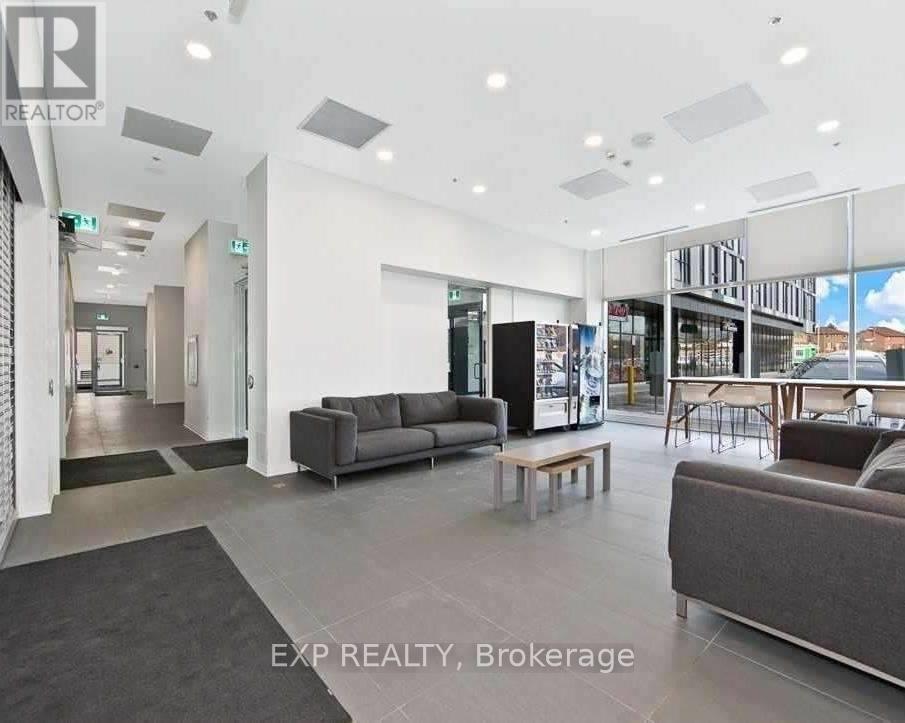 Property at 739 - 1900 SIMCOE STREET N image 3