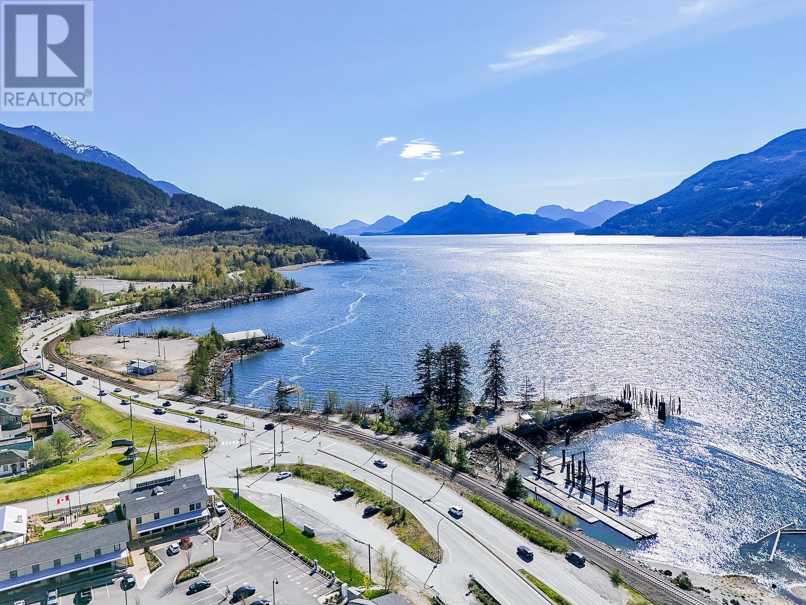 642 LOWER CRESCENT, Squamish, British Columbia