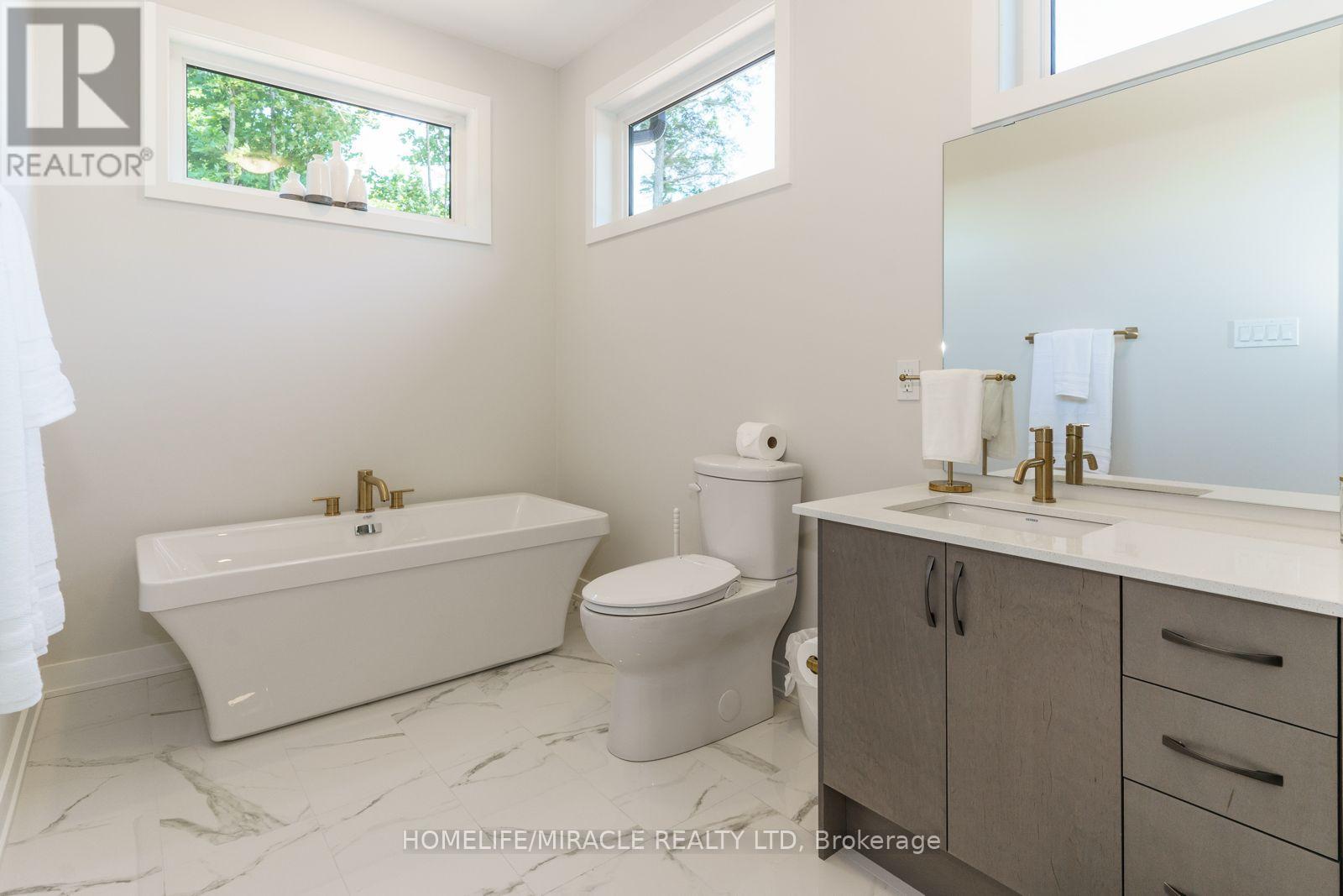 47 - 1057 Greensview Drive, Lake Of Bays, Ontario  P1H 1K0 - Photo 14 - X12126085