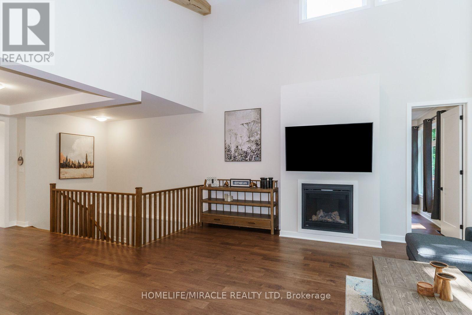 47 - 1057 Greensview Drive, Lake Of Bays, Ontario  P1H 1K0 - Photo 39 - X12126085