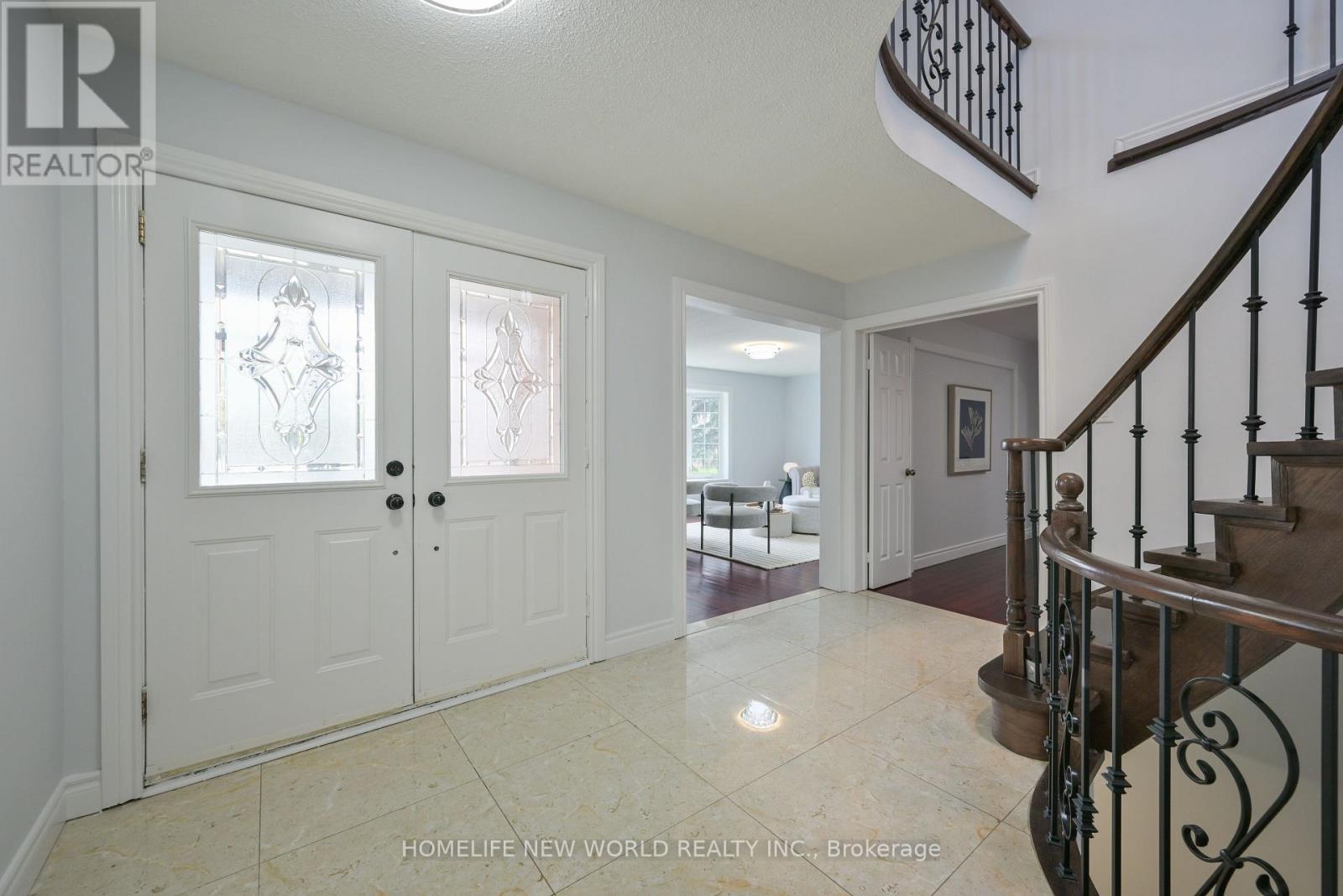 Property at 356 GOLDHAWK TRAIL image 4