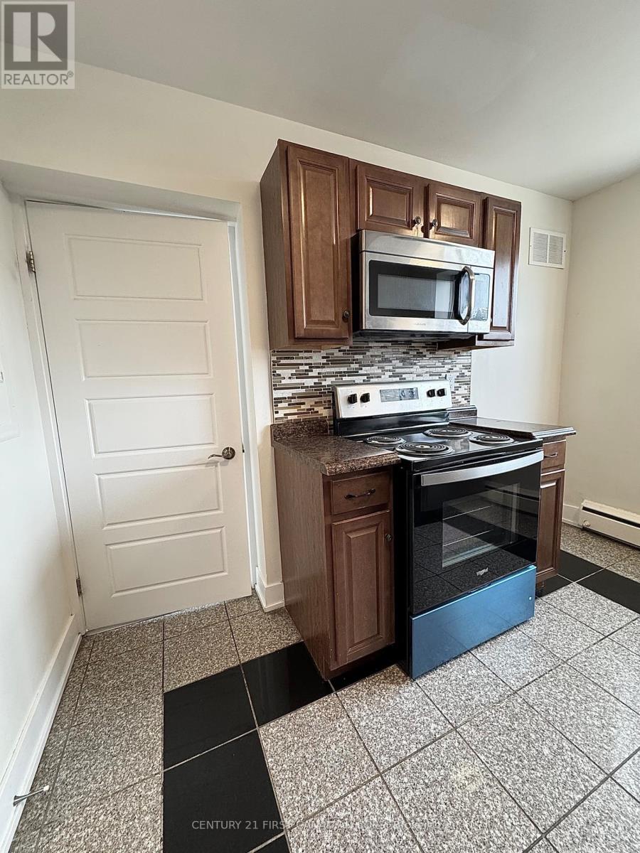 320 - 75 High Street, London South, Ontario  N6C 4J8 - Photo 3 - X12126109