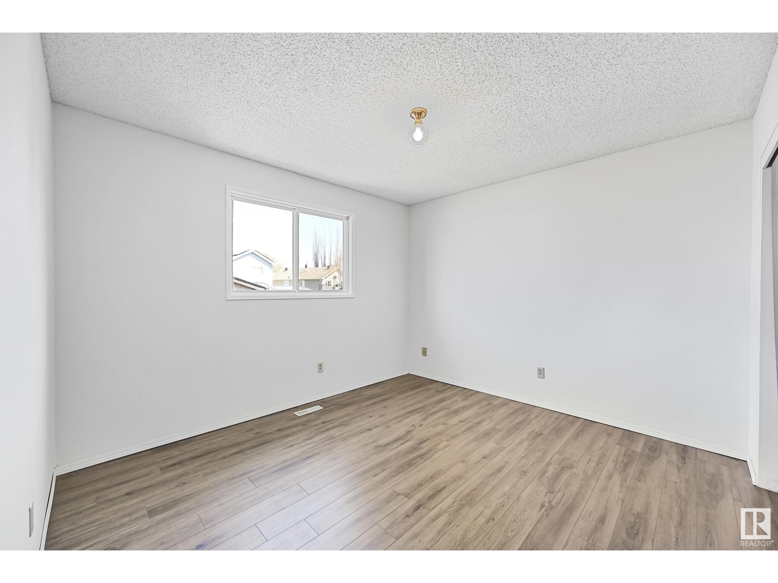 114 Kiniski Cr Nw, Edmonton, Alberta  T6L 5A9 - Photo 14 - E4434635