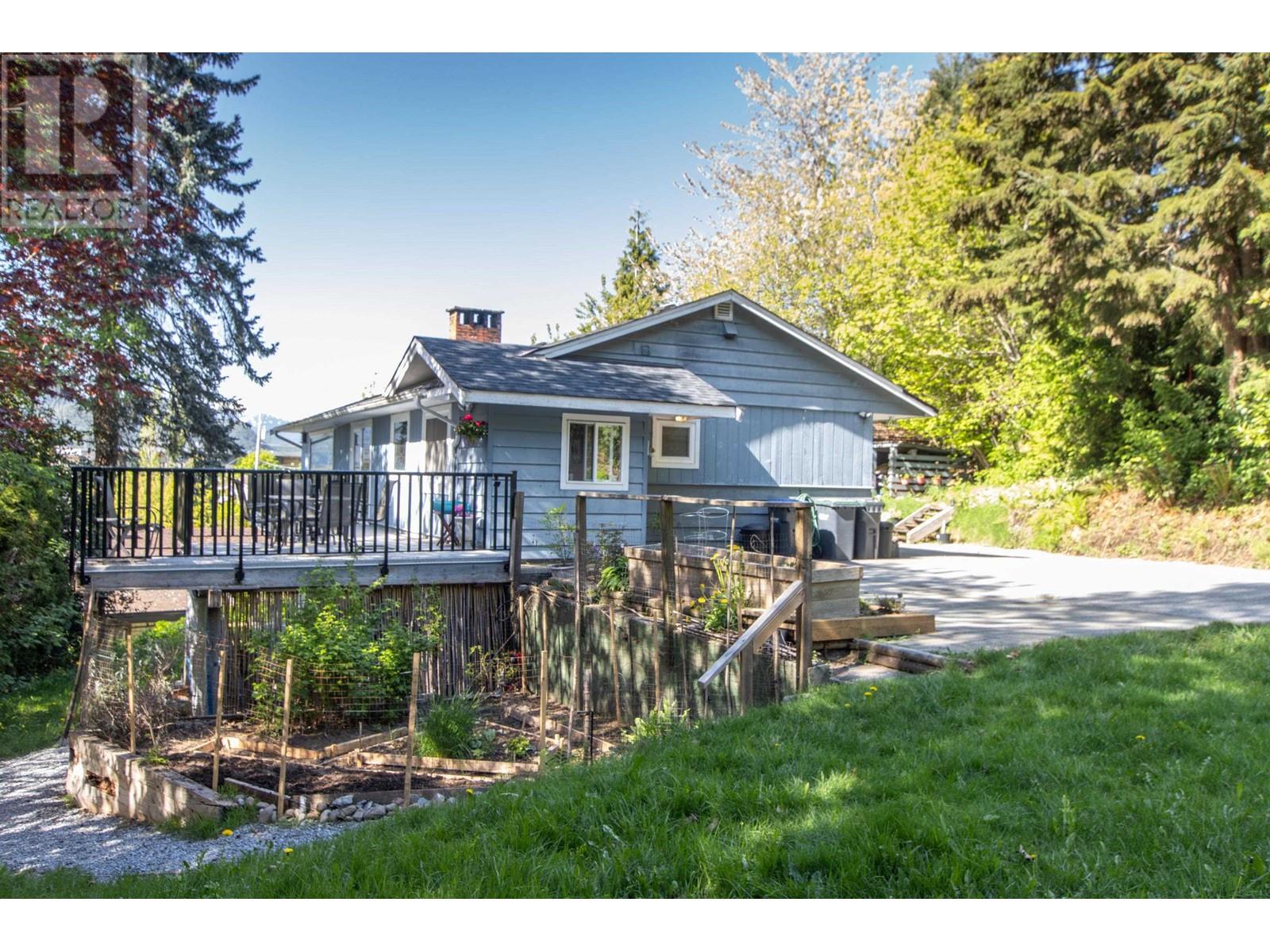 Property at 38063 CLARKE DRIVE image 2