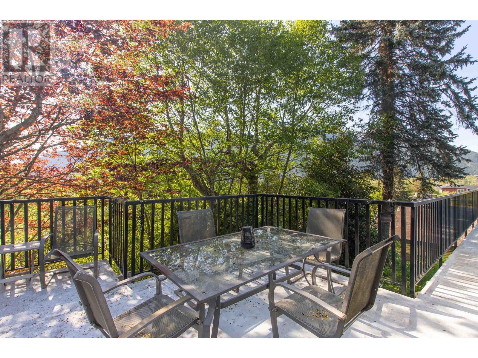 Property at 38063 CLARKE DRIVE image 4