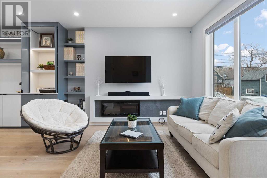 Property at 205 6 Street NW image 3