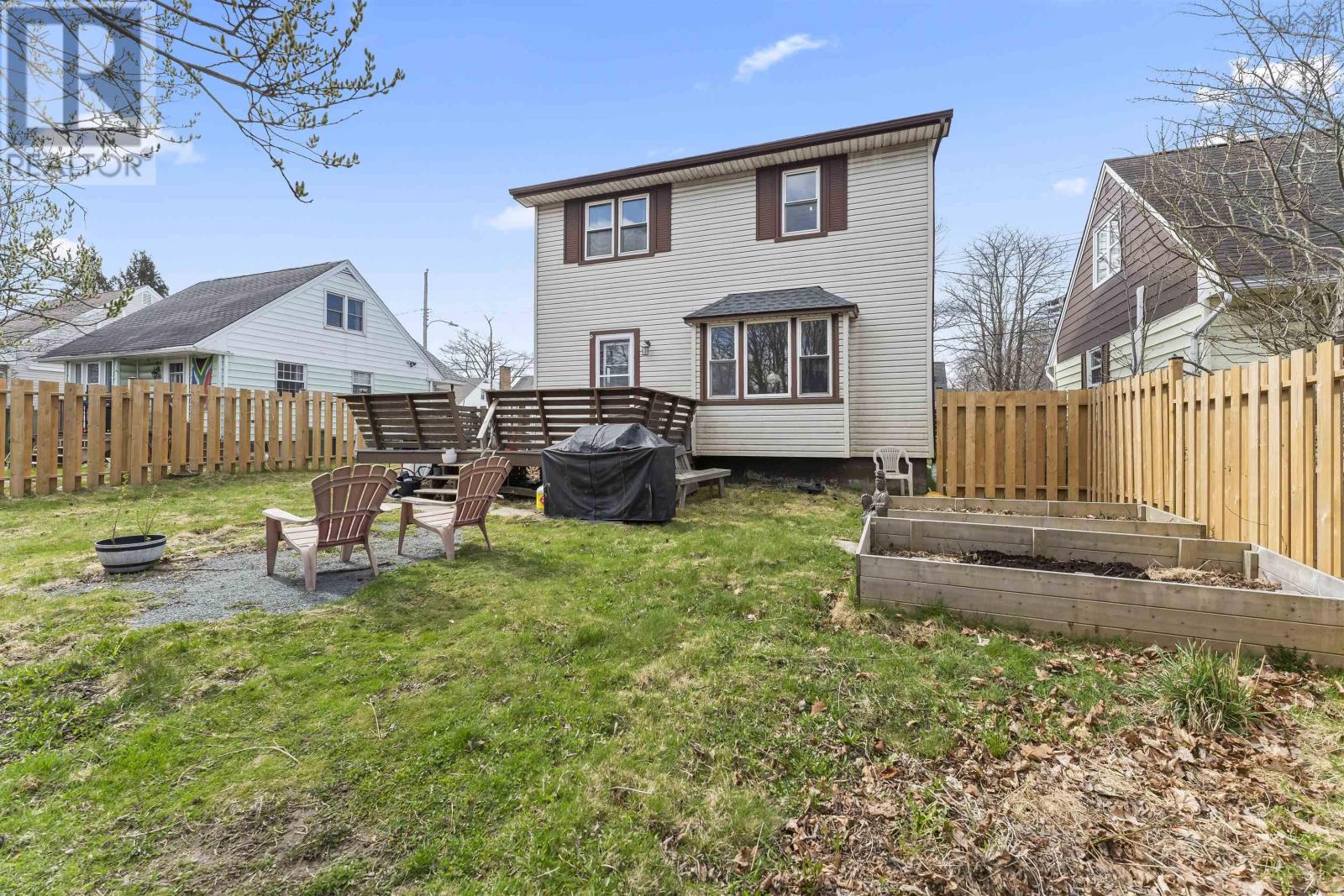 Property at 6931 Vaughan Avenue image 5