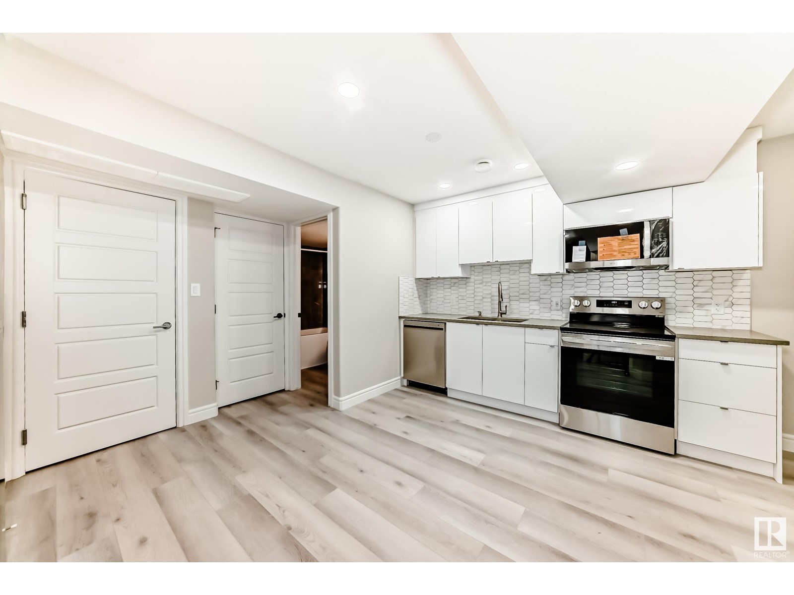 16216 19 Av Sw, Edmonton, Alberta  T6W 5C6 - Photo 41 - E4434636