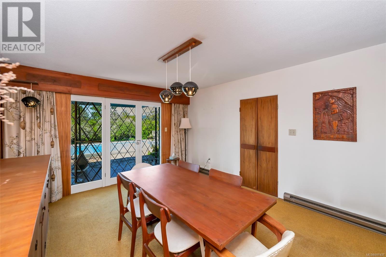 Property at 6364 Deykin Ave image 5