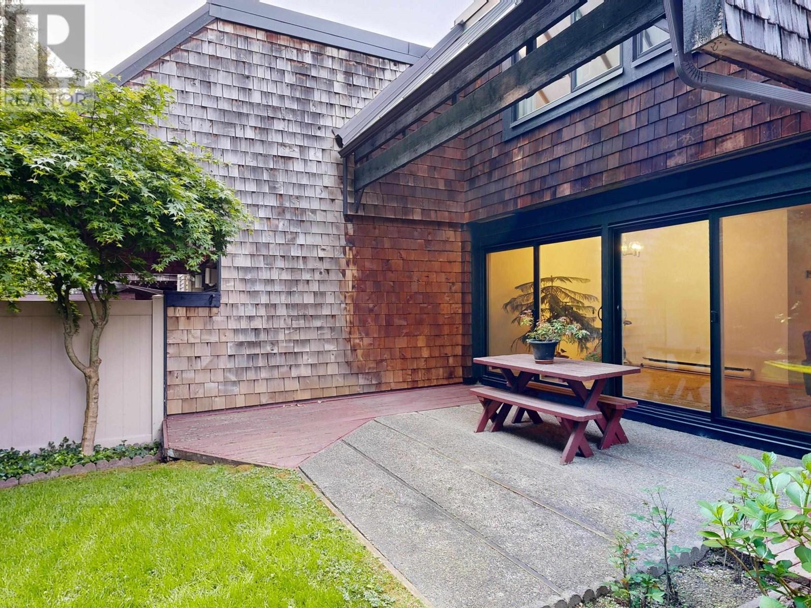 9828 Belfriar Drive, Burnaby, British Columbia  V3N 4N1 - Photo 21 - R2998572