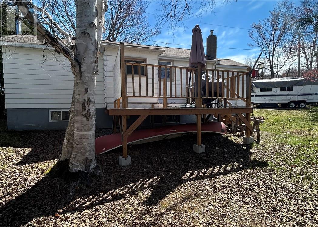 Property at 189 Ridgemount Avenue image 5