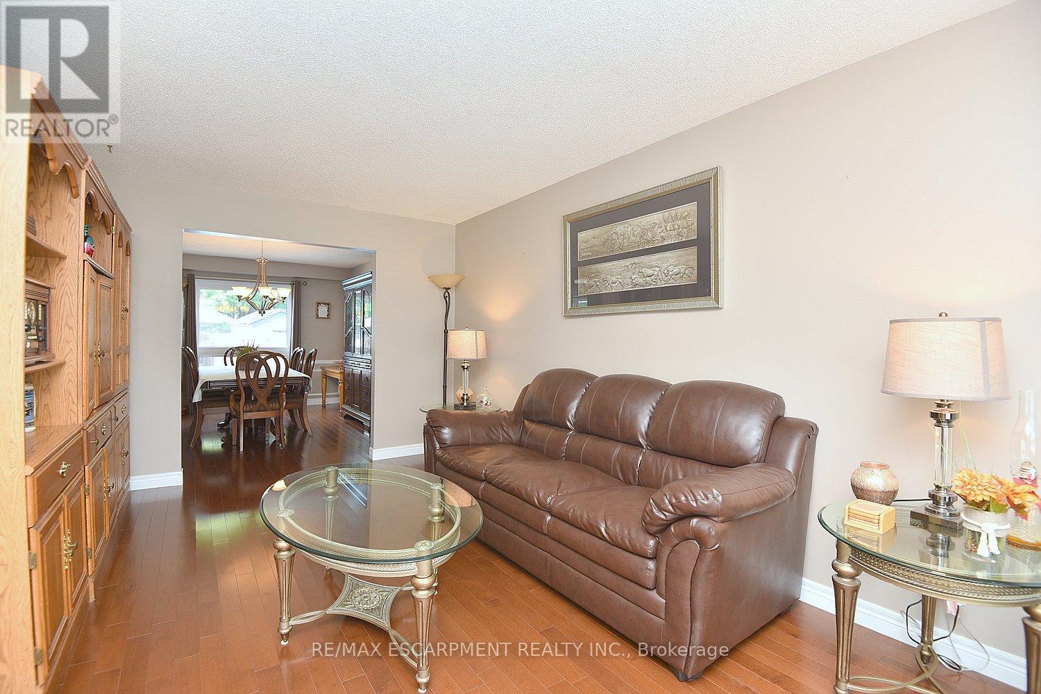 3 Suter Crescent, Hamilton, Ontario  L9H 6R6 - Photo 14 - X12126101