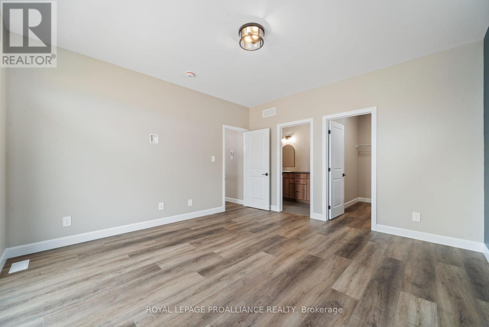 60 Hastings Park Drive, Belleville, Ontario  K8P 0H7 - Photo 24 - X12126142