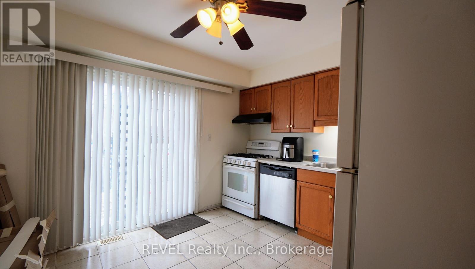 7803 Yvette Crescent, Niagara Falls, Ontario  L2H 3B6 - Photo 8 - X12122591