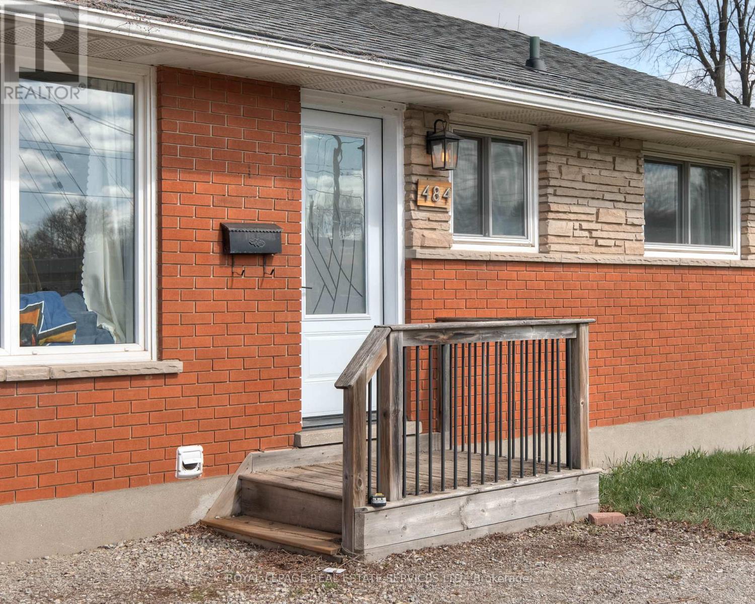 Property at 484 SPEEDVALE AVENUE E image 3