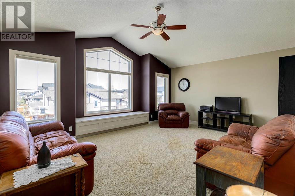 310 Kingsbury View Se, Airdrie, Alberta  T4A 0E7 - Photo 24 - A2217553
