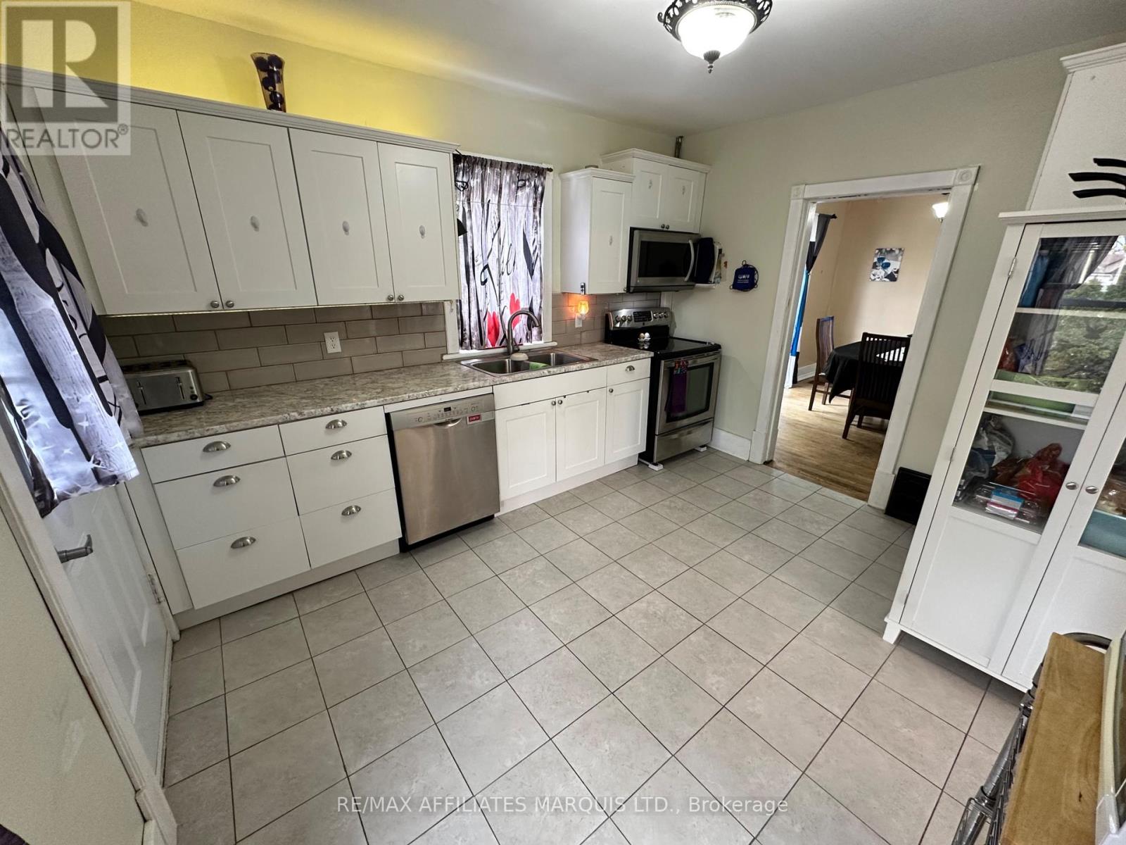 308 Third Street W, Cornwall, Ontario  K6J 2P5 - Photo 9 - X12126144