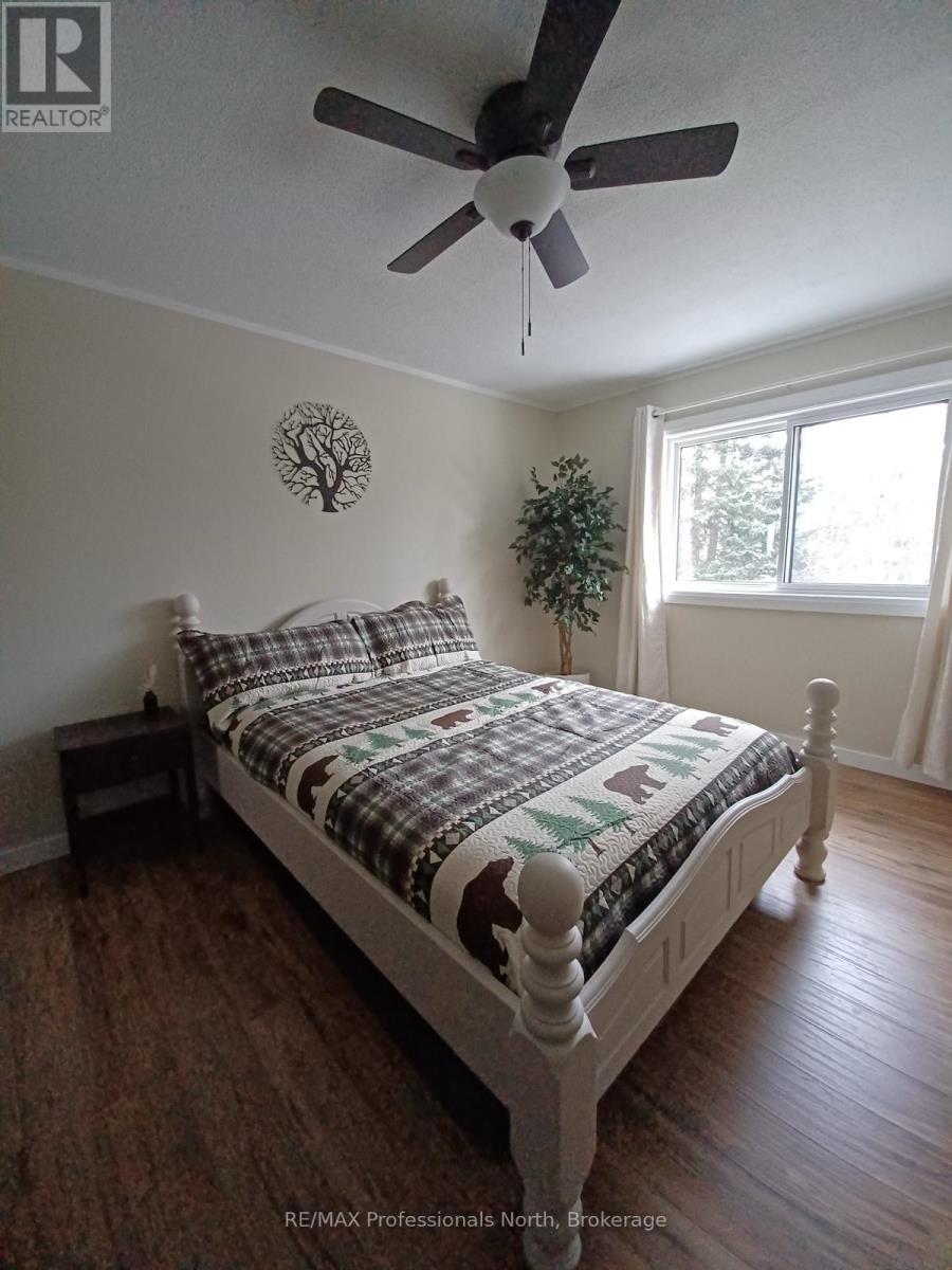 3001 Ravenscliffe Road, Huntsville, Ontario P1H 2J2 - Photo 9 - X12122632