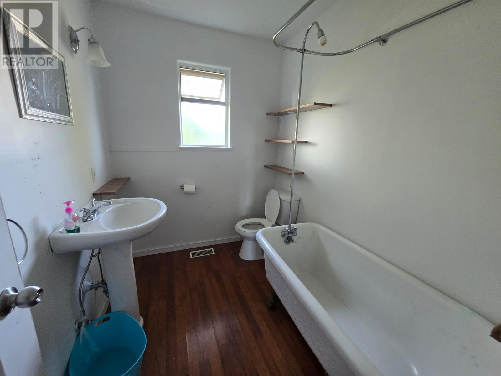 9831 Glenthorne Drive, Richmond, British Columbia  V7A 1Y3 - Photo 4 - R2998117